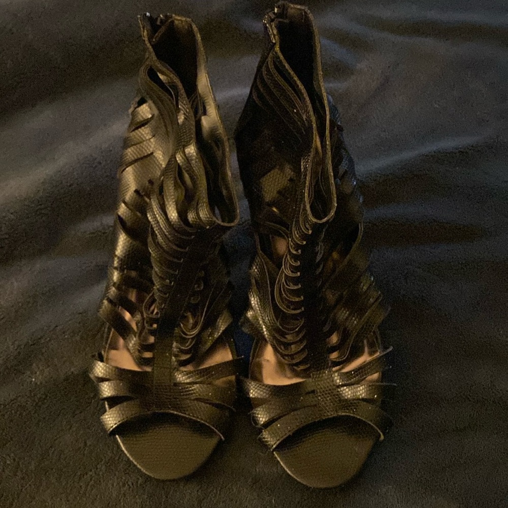 Sexy black sandals.